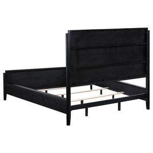 Brookmead 4-piece Upholstered Cal King Bedroom Set Black