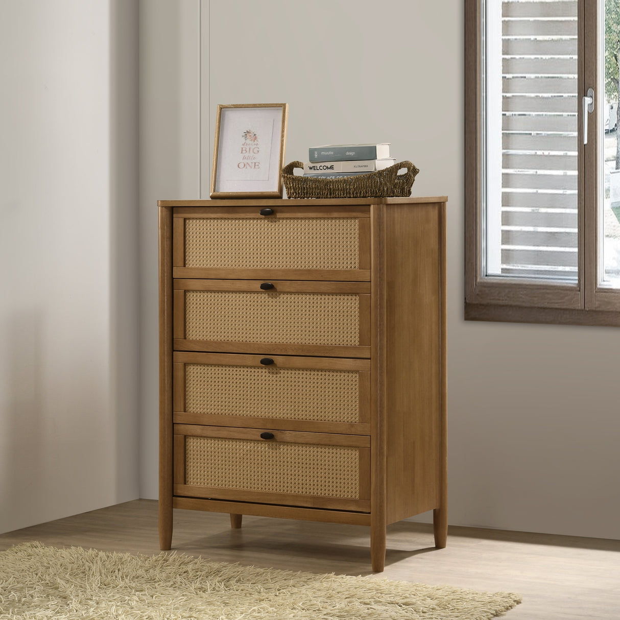 Vichy 5-Piece Rubberwood Queen Bedroom Set