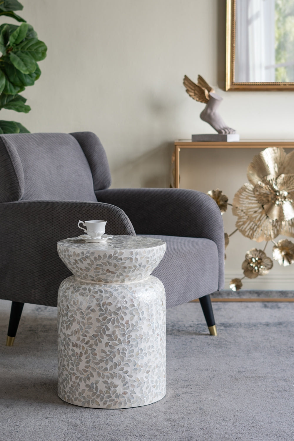 14x14x20 Round Bamboo Accent Table with White Capiz Shell Design