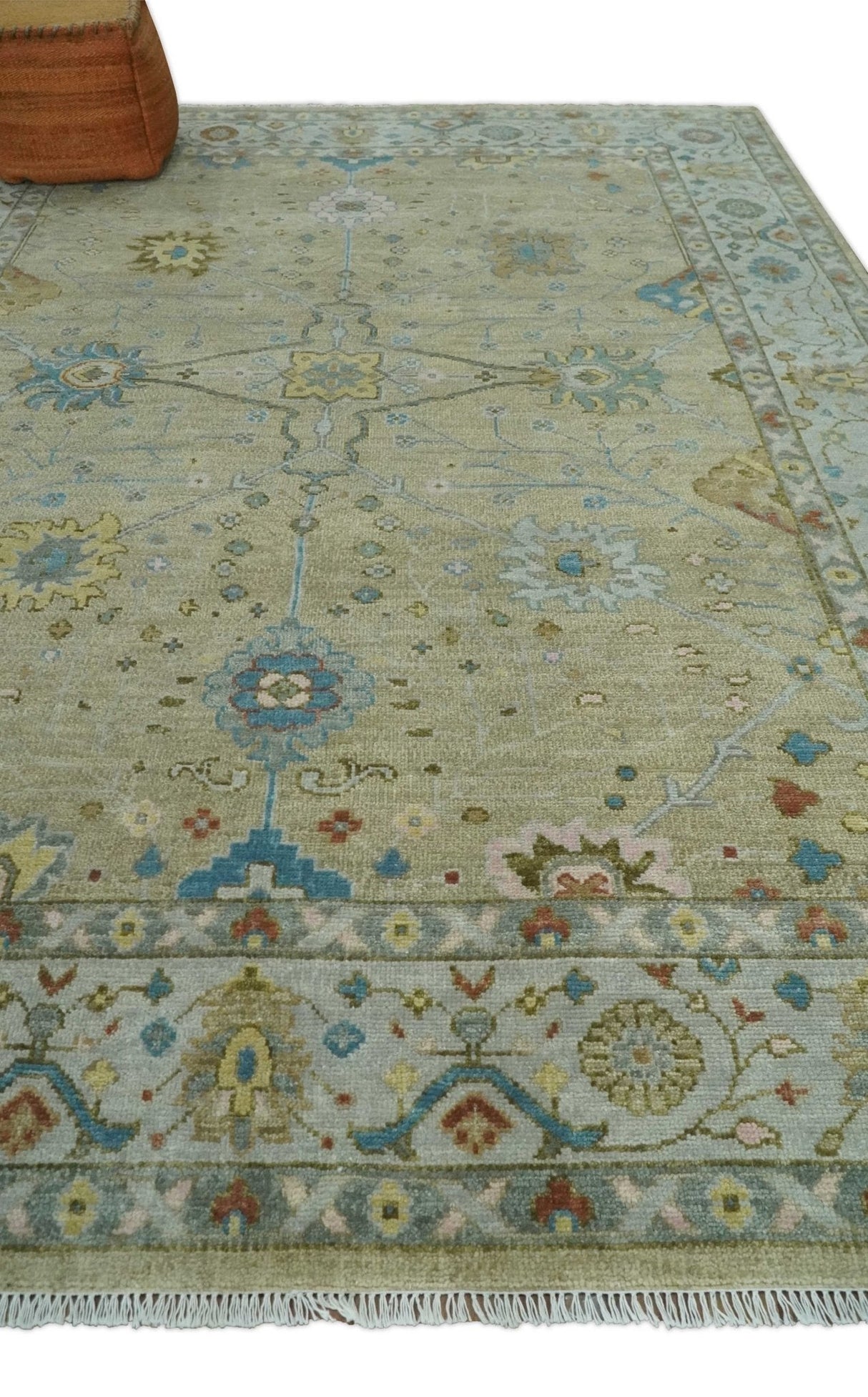 Hand Knotted Beige and Ivory Traditional  Floral Wool Area Rug