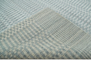 8x10 Hand Made Modern Trellis Ivory and Silver Blended Wool Area Rug