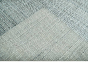 8x10 Hand Made Shaded White and Gray Blended Wool Flatwoven Area Rug