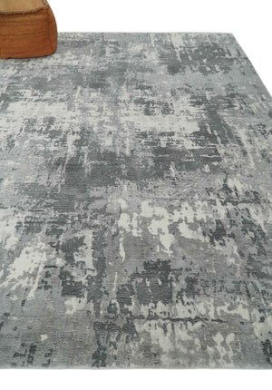 8x10 Ivory, Silver and Charcoal Modern Abstract Hand Loomed Blended wool and Art silk Area Rug