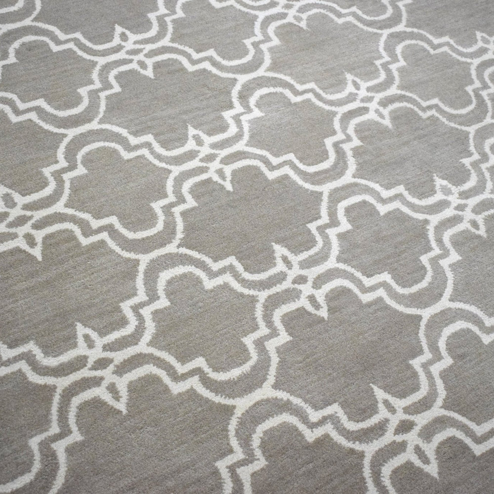 Modern Geometrical Hand Tufted Silver Wool 8x10 Area Rug