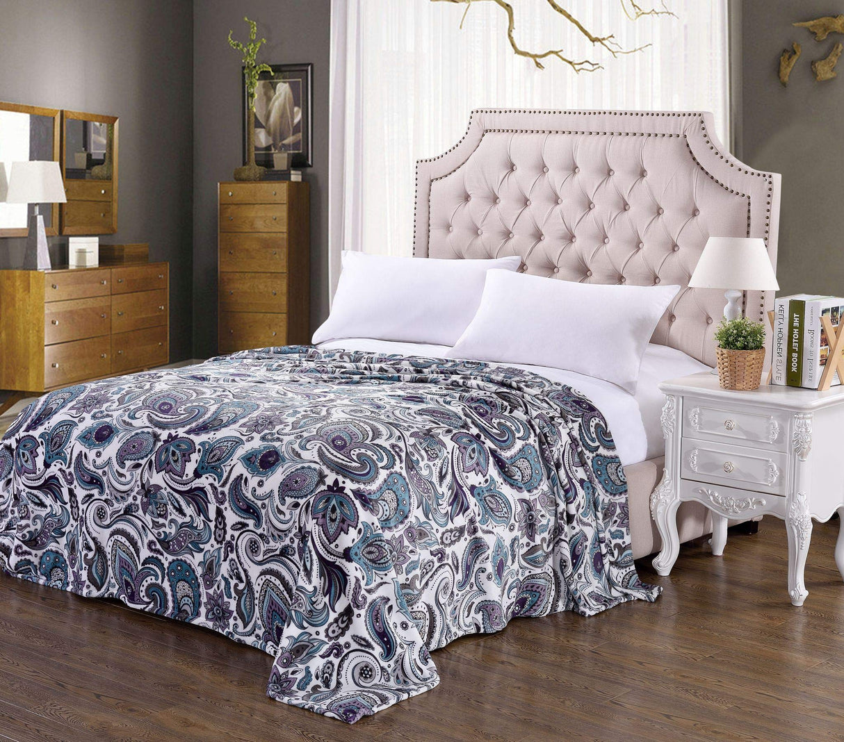 Decor&More Home Essentials Jessica Printed Microplush Blanket