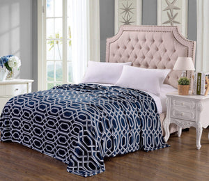 Decor&More Home Essentials Jessica Printed Microplush Blanket