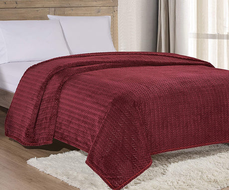 Homeessentials-extra-heavy-and-plush-chevron-braided-microplush-jacquard-blanket-Blankets