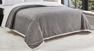 Decor&More HomeEssentials Extra Heavy and Plush Chevron Braided King Size Microplush Jacquard Blanket with Sherpa Backing (108" x 90") - Burgundy