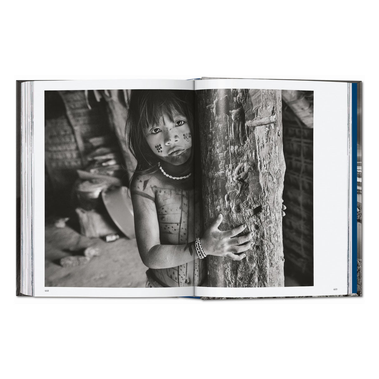 Sebastião Salgado. Amazônia. 45th Ed. (English)