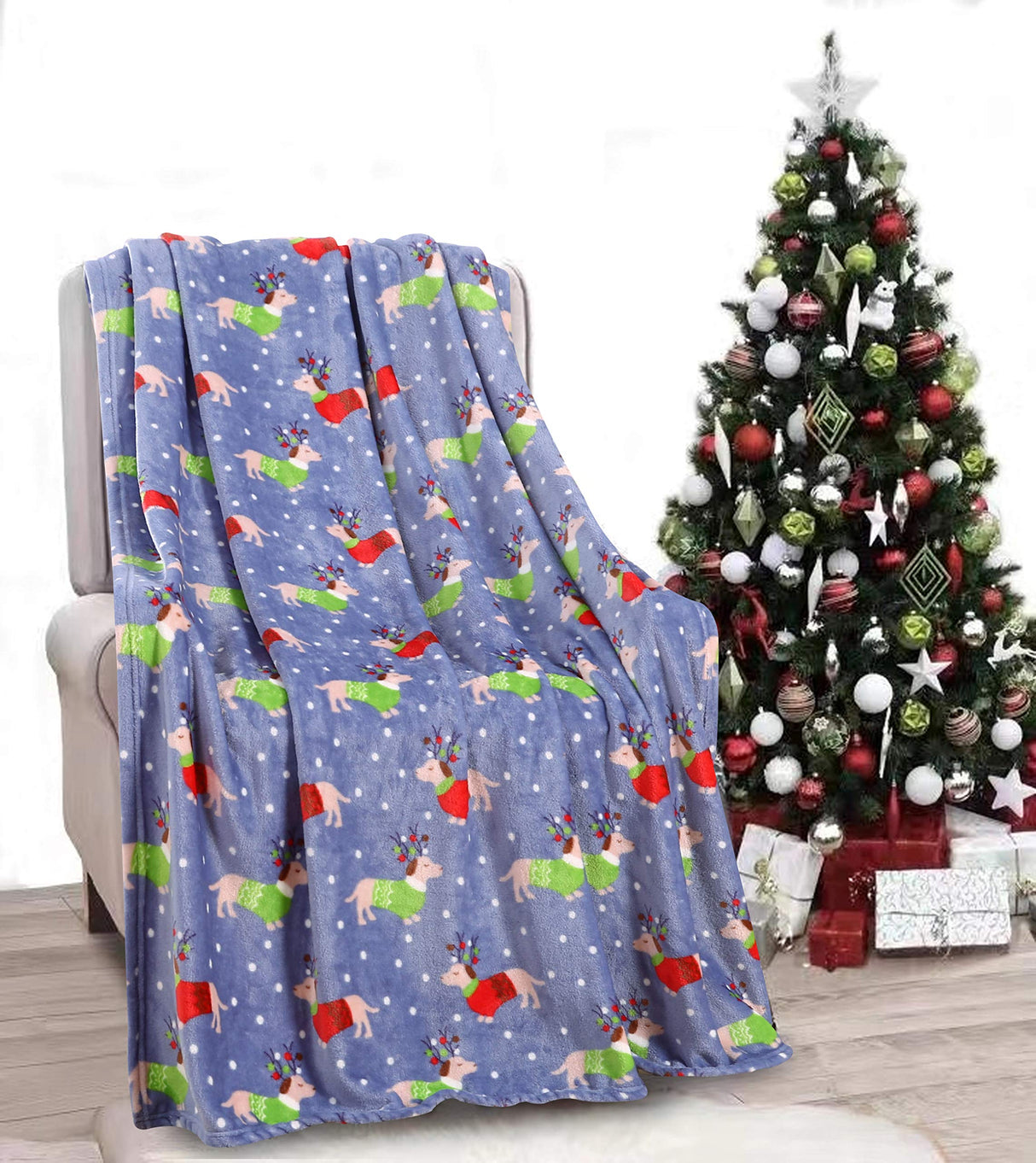 Decor&More Home Essentials Christmas Throw
