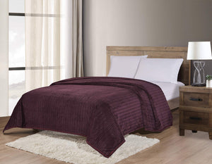 Decor&More HomeEssentials Extra Heavy and Plush Chevron Braided Microplush Jacquard Blanket