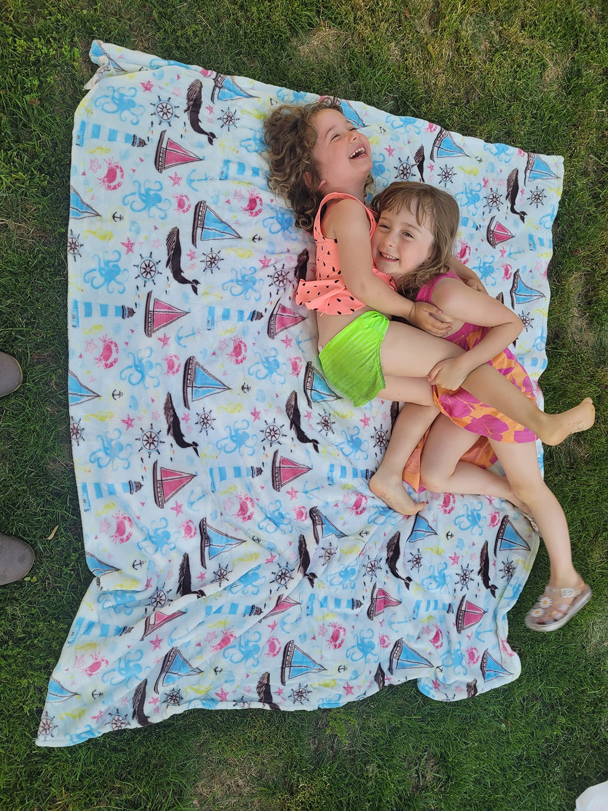 Faith, Hope, Love Home Decor The Shore Extra Soft Throw Blanket (50" X 60") - Sea Life Nautical Throw Blanket