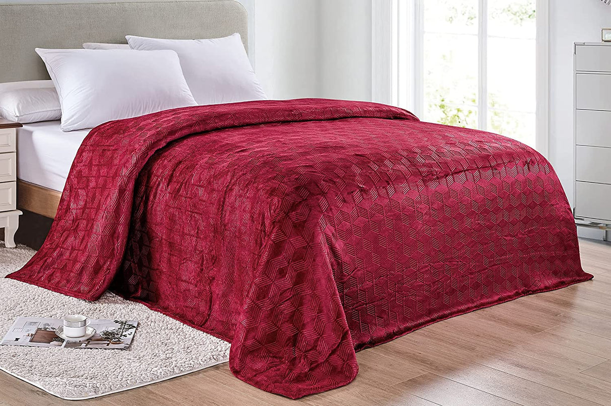 Ultra plush by decor&more chevron arrow jacquard microplush blanket