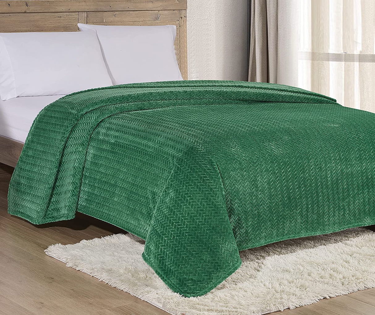 Homeessentials extra heavy and plush chevron braided microplush jacquard blanket