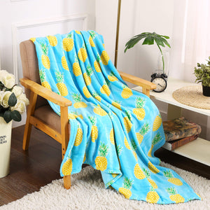 Décor&More Home Essentials Tropical Plush Throw