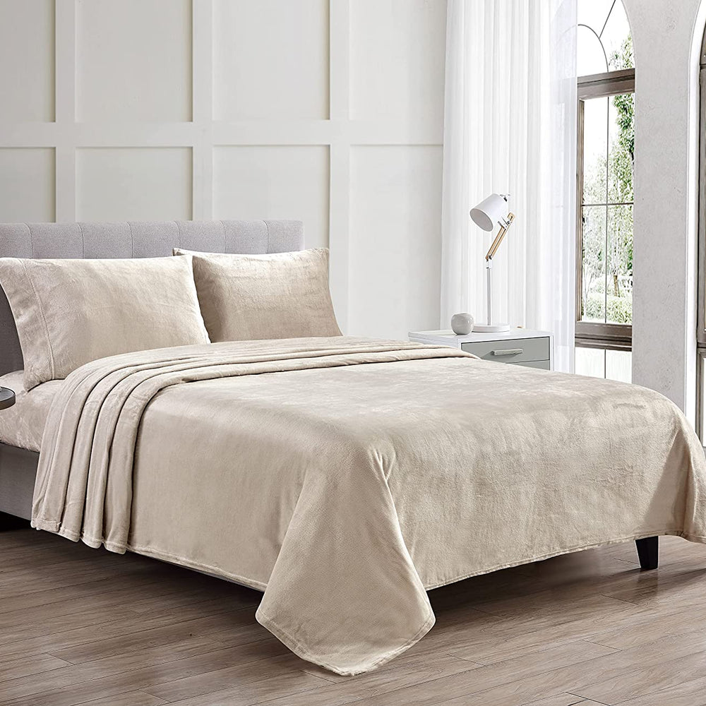 Decor&More Luxury Elegance Extra Soft Velvet Touch Microplush Sheet Set