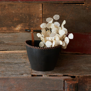 Iron metal wall pocket (set of 2)