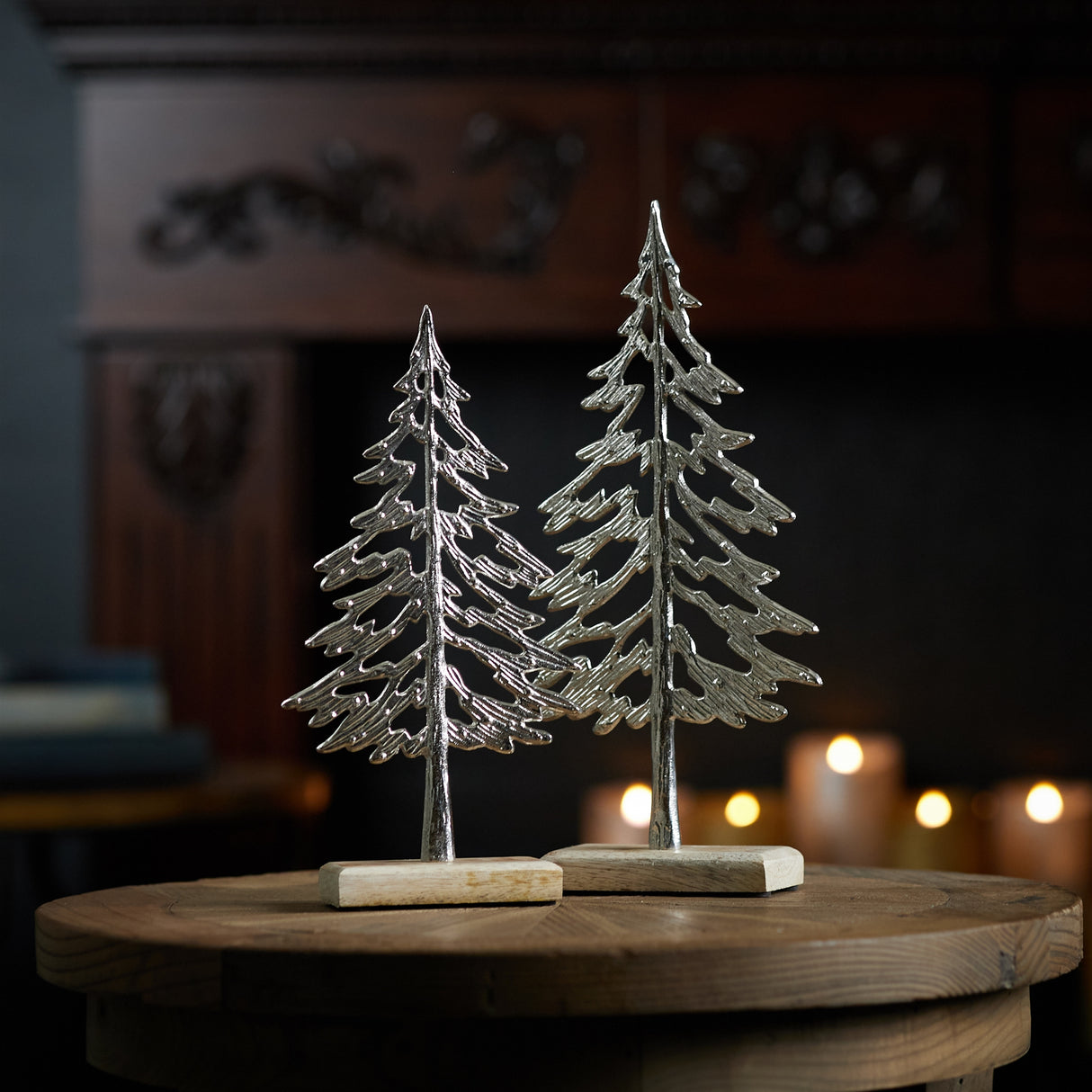 Metal tree with wood base (set of 2)