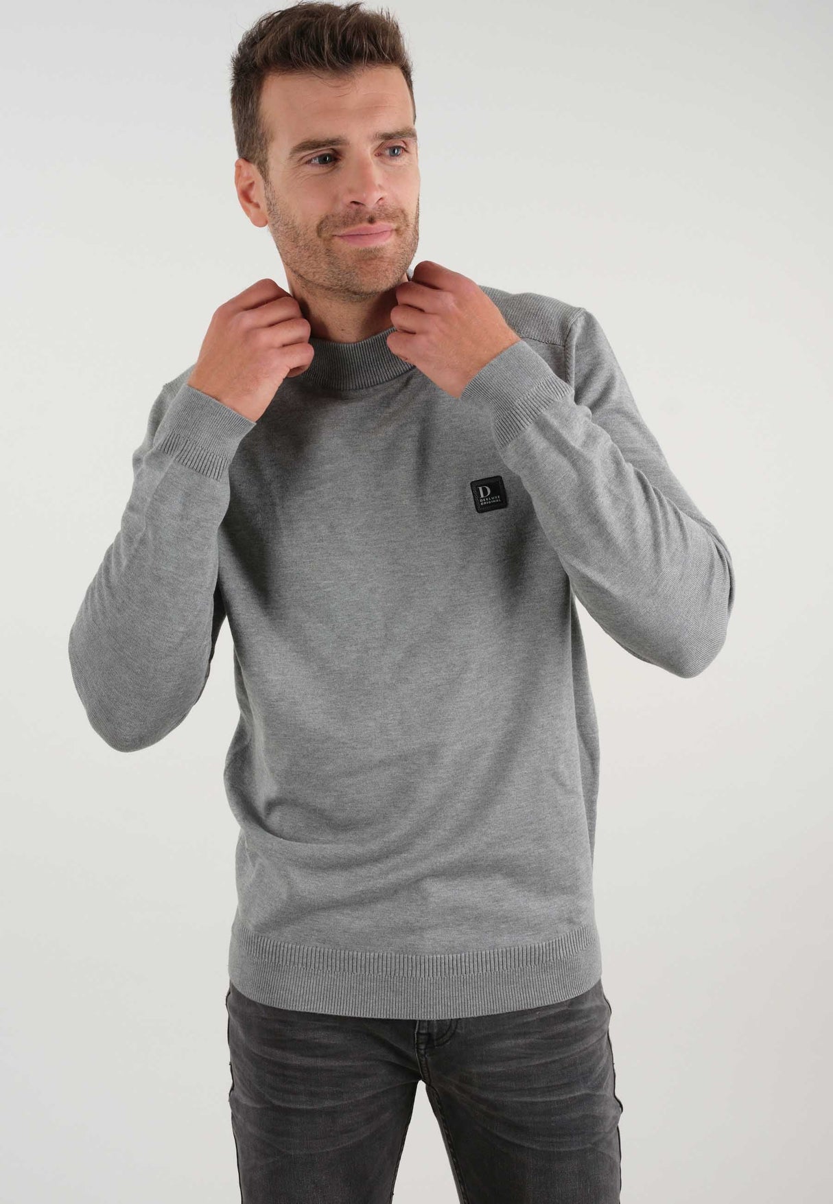 Deeluxe Daylon Roundneck Sweater