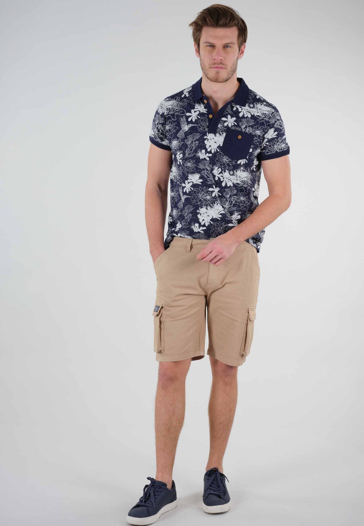 Deeluxe Kiwi Cargo Shorts
