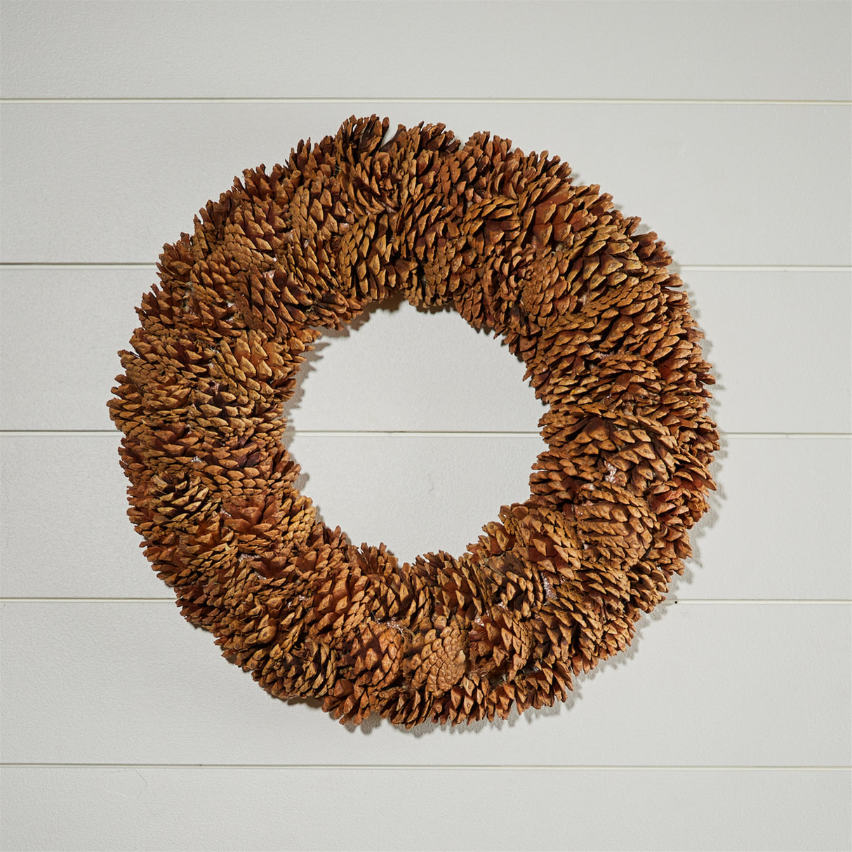 Natural pinecone wreath 18"d