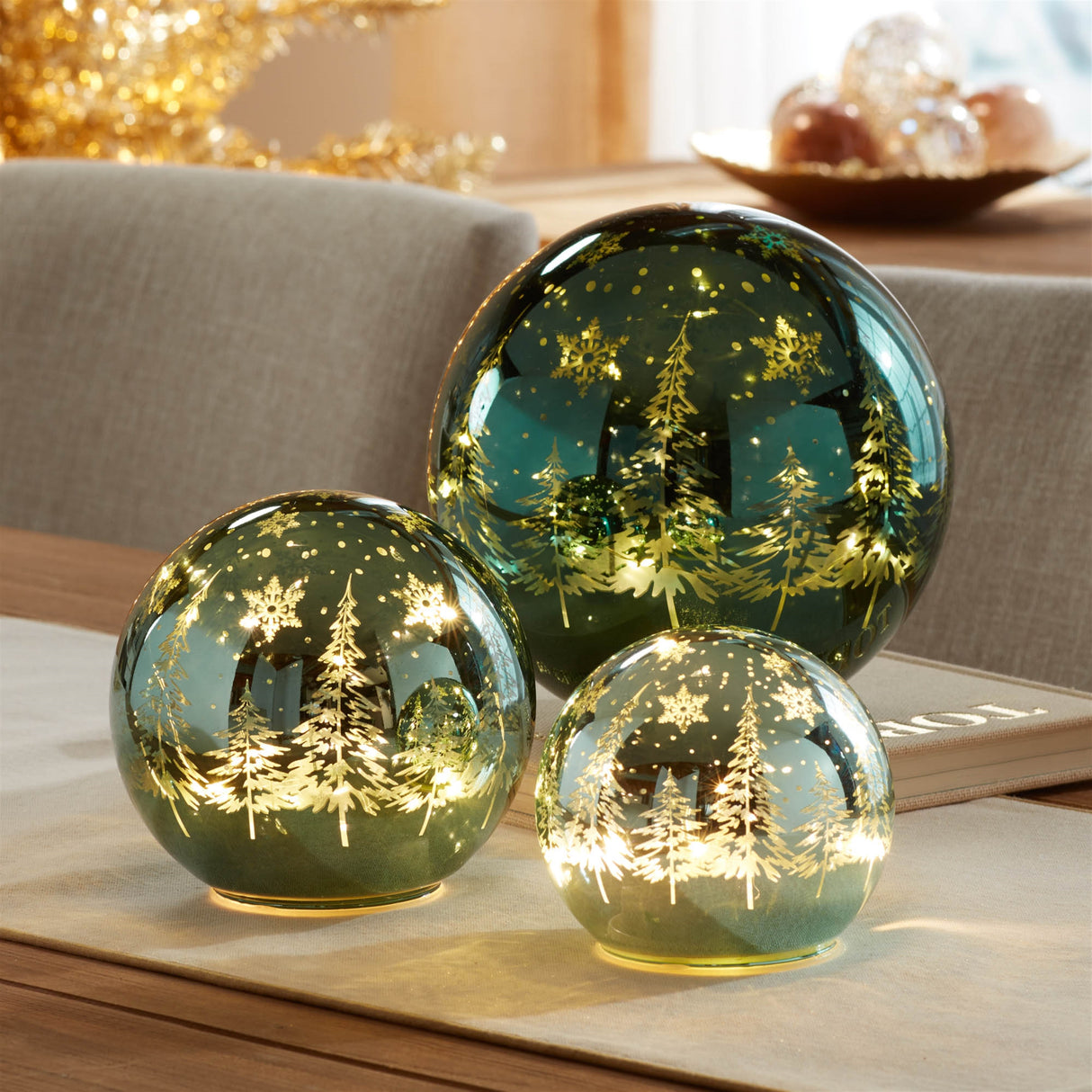 Led pine tree globe (set of 3)