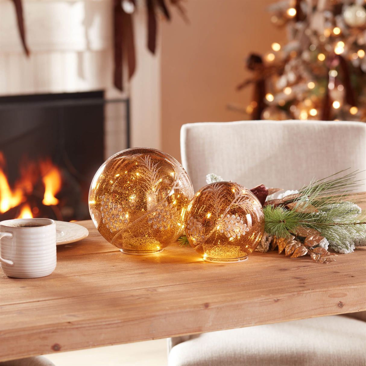 Led pinecone globe (set of 2)