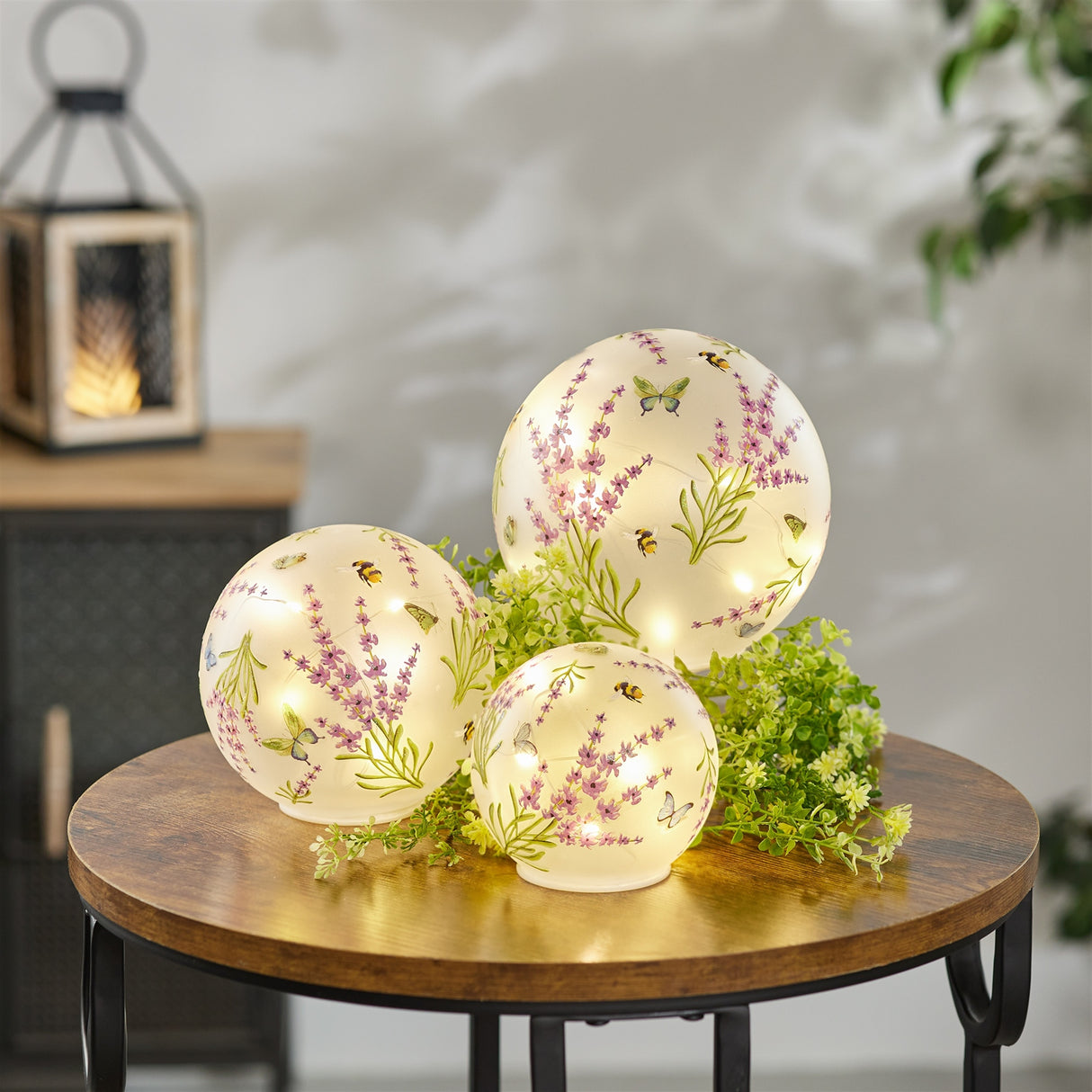Led floral and butterfly globe (set of 3)