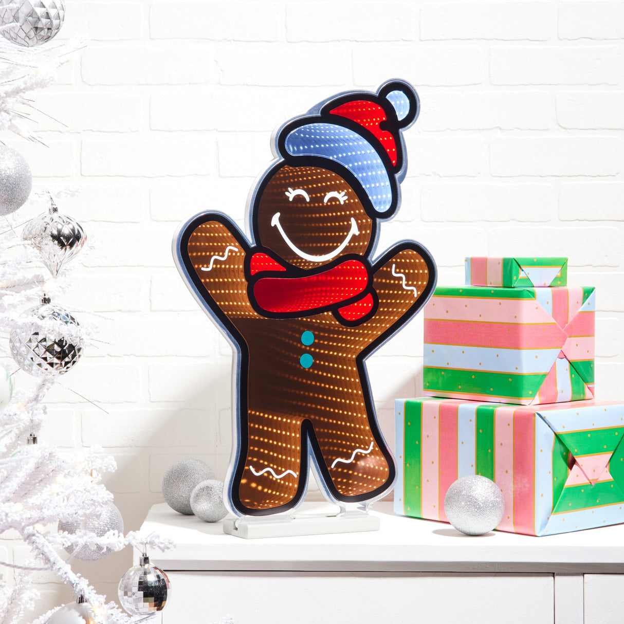 SmileyWorld(R) Holiday Gingerbread Man Ekkolight 24"H