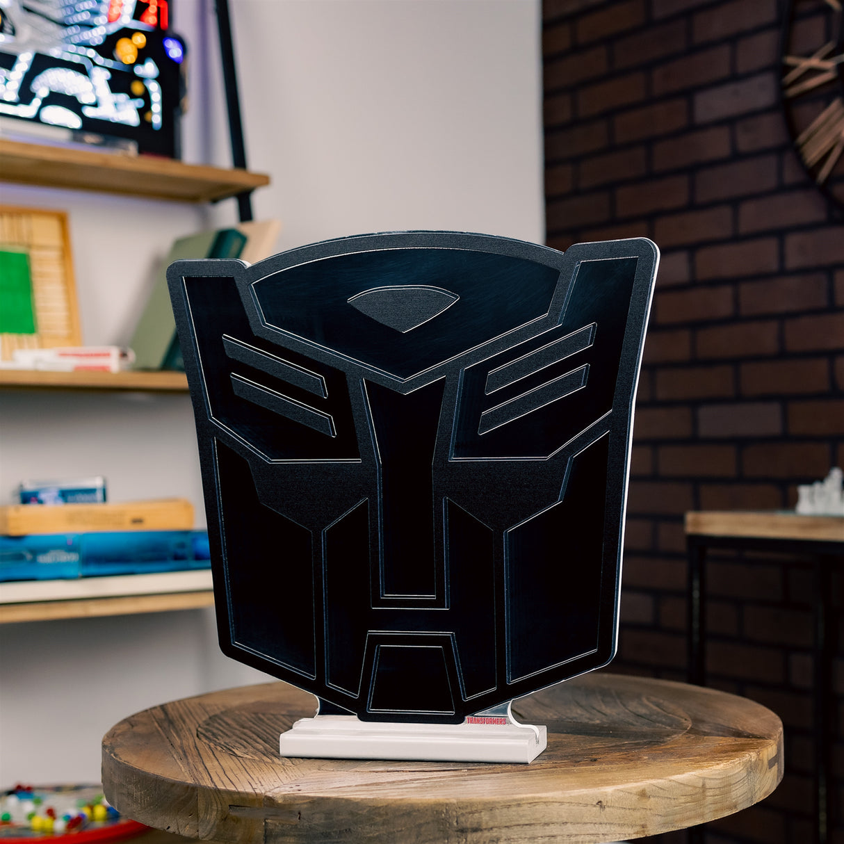 Transformers Autobot Ekkolight 16"H