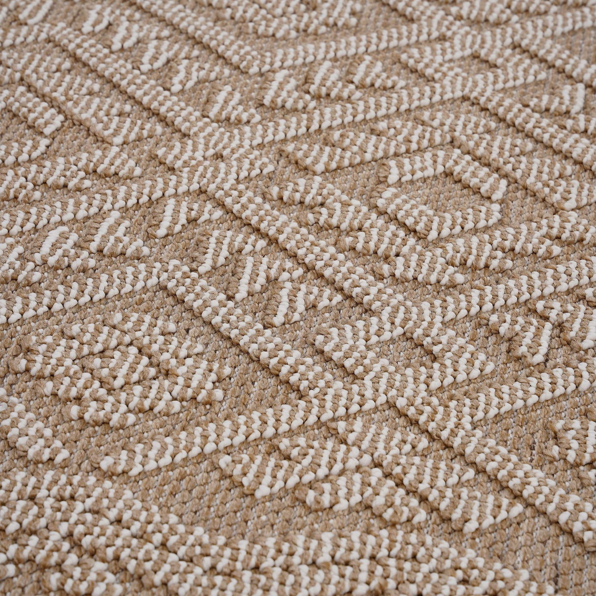 NAAR Guros Collection Traditional Indoor/Outdoor Area Rug