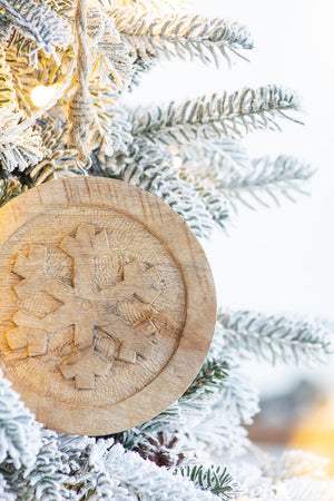 Wooden Hanging Circle With Snowflake Cut Christmas Ornaments (Set of 12)