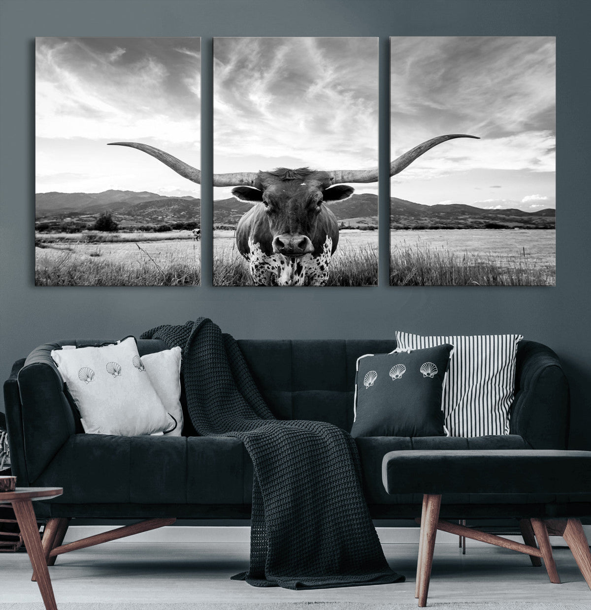 Longhorn Black and White Wall Art – Rustic Western Bull