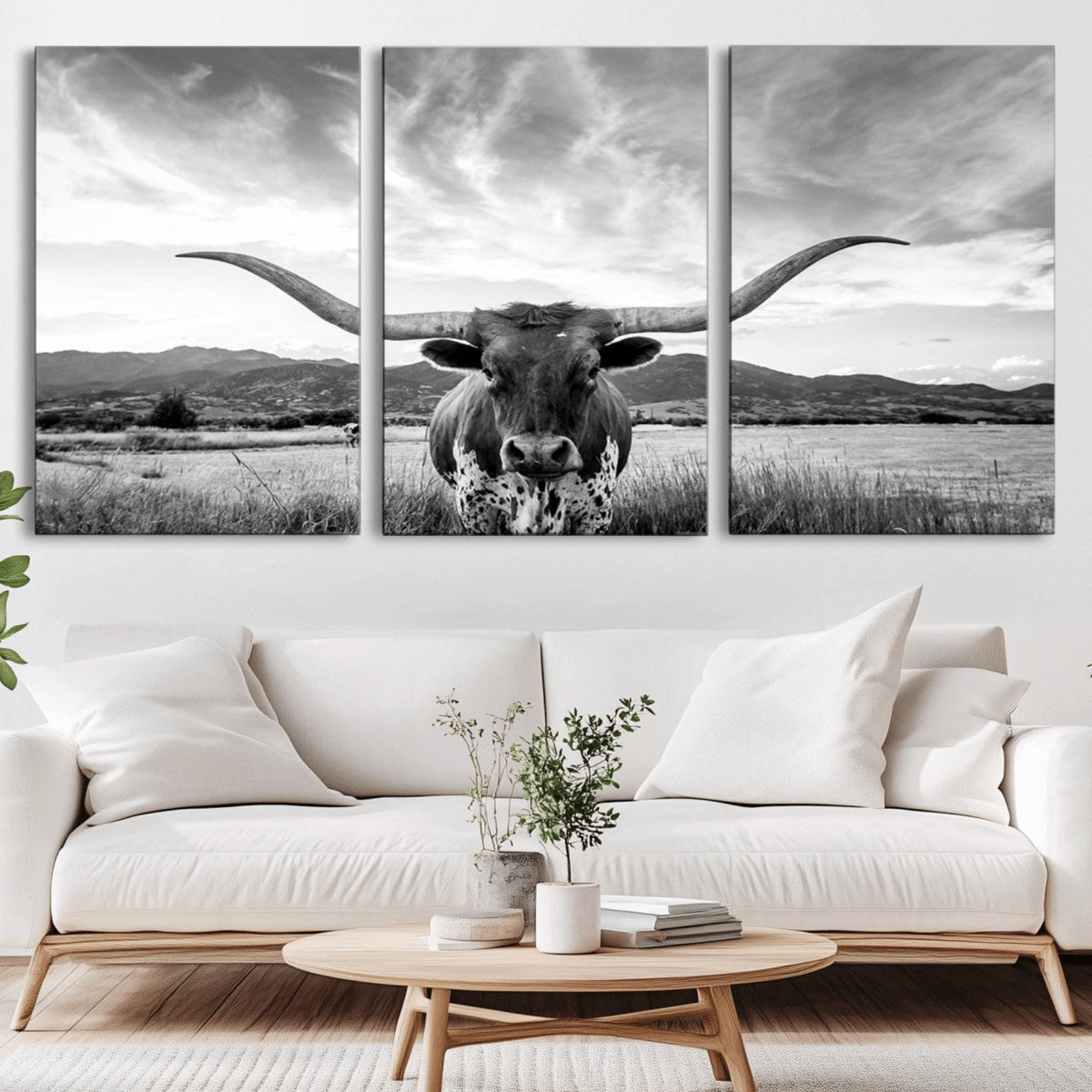 Longhorn Black and White Wall Art – Rustic Western Bull