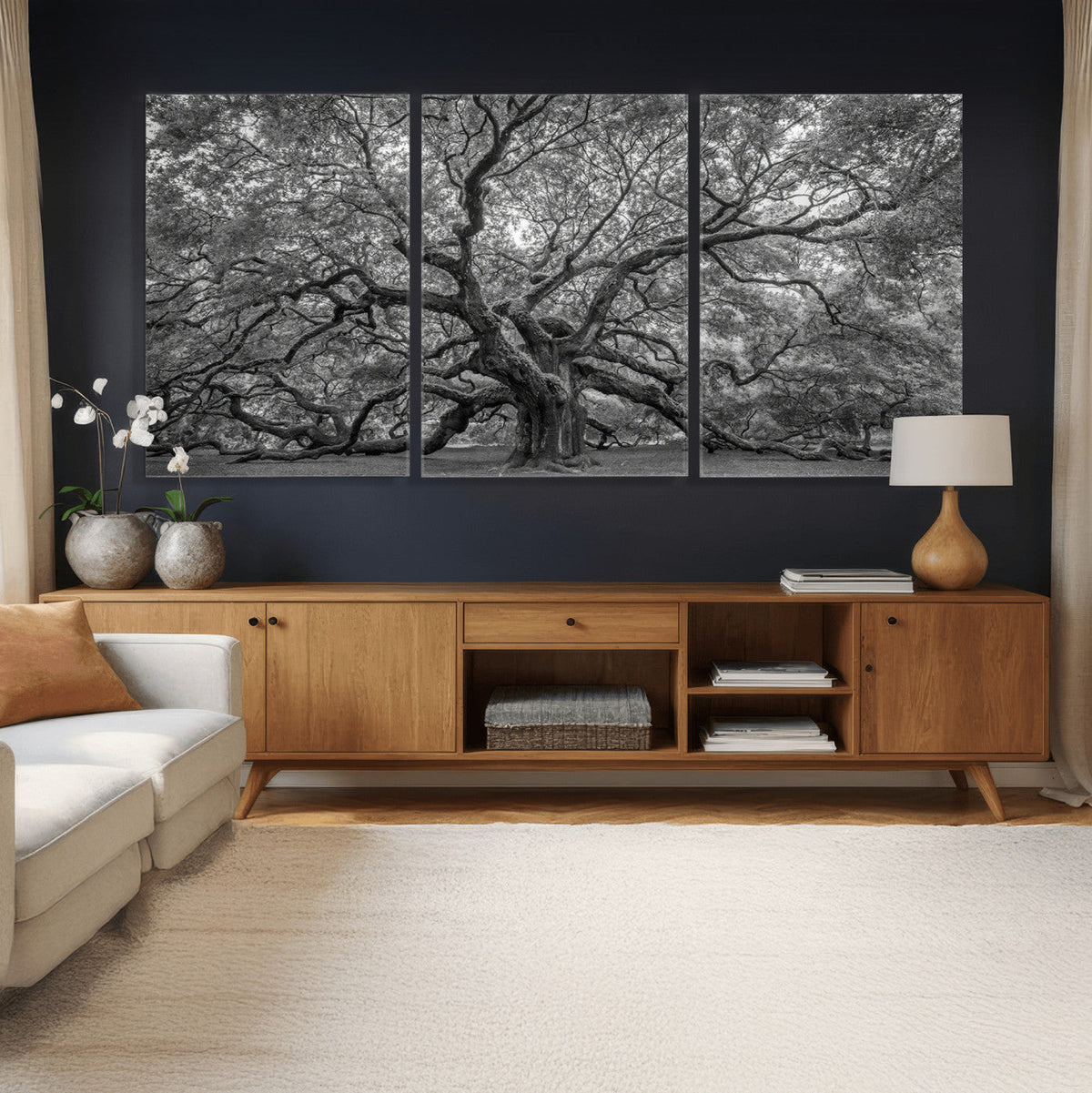 Majestic Angel Oak Tree Black and White Canvas Print – Multi