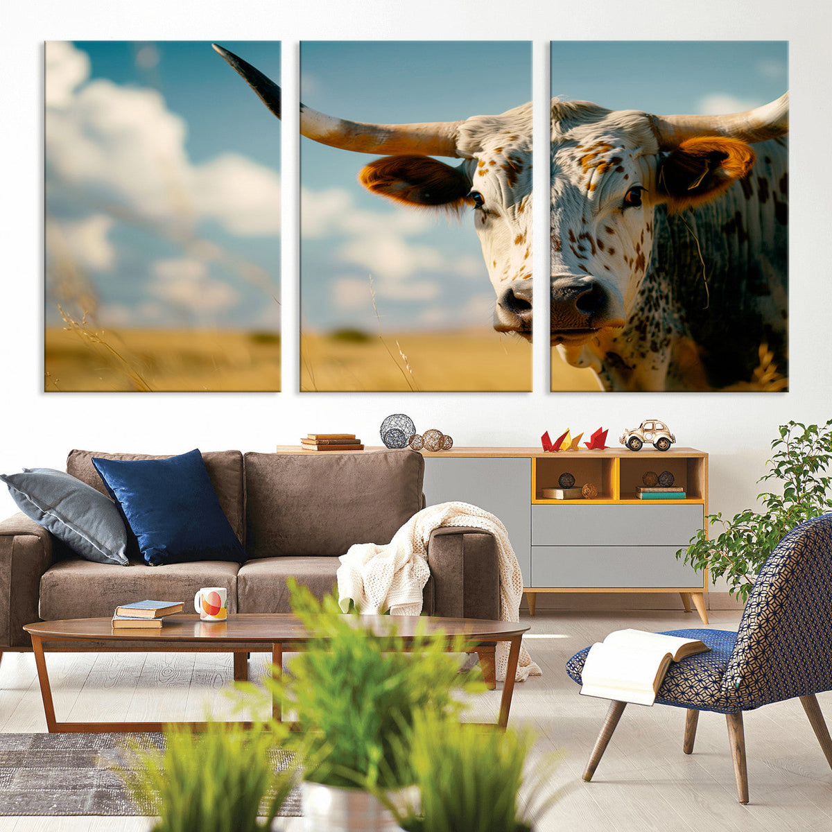 Longhorn in the Prairie - Stunning Ranch-Style Triptych Wall