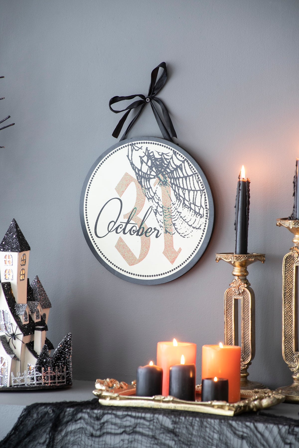 Set of 2, 12x12" Halloween Circle Sign