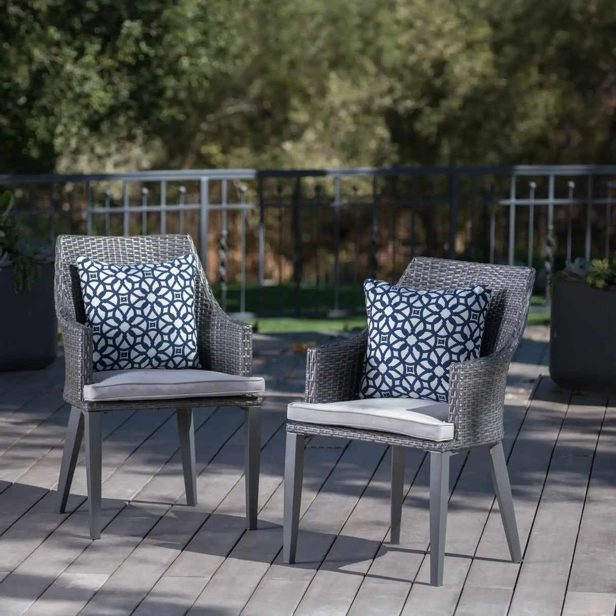 Hillhurst Outdoor Chair Set of 2 with Comfortable Weather Resistant Cushions