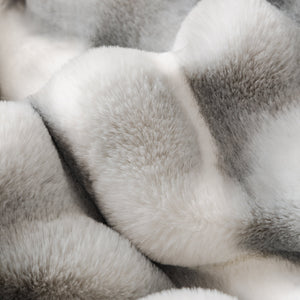 Ultra Soft Faux Fur Couch Cover – Large, Fluffy, and Elegant Sofa Throw Blanket
