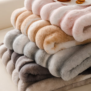 Ultra Soft Faux Fur Couch Cover – Large, Fluffy, and Elegant Sofa Throw Blanket