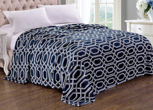 Decor&More Home Essentials Jessica Printed Microplush Blanket