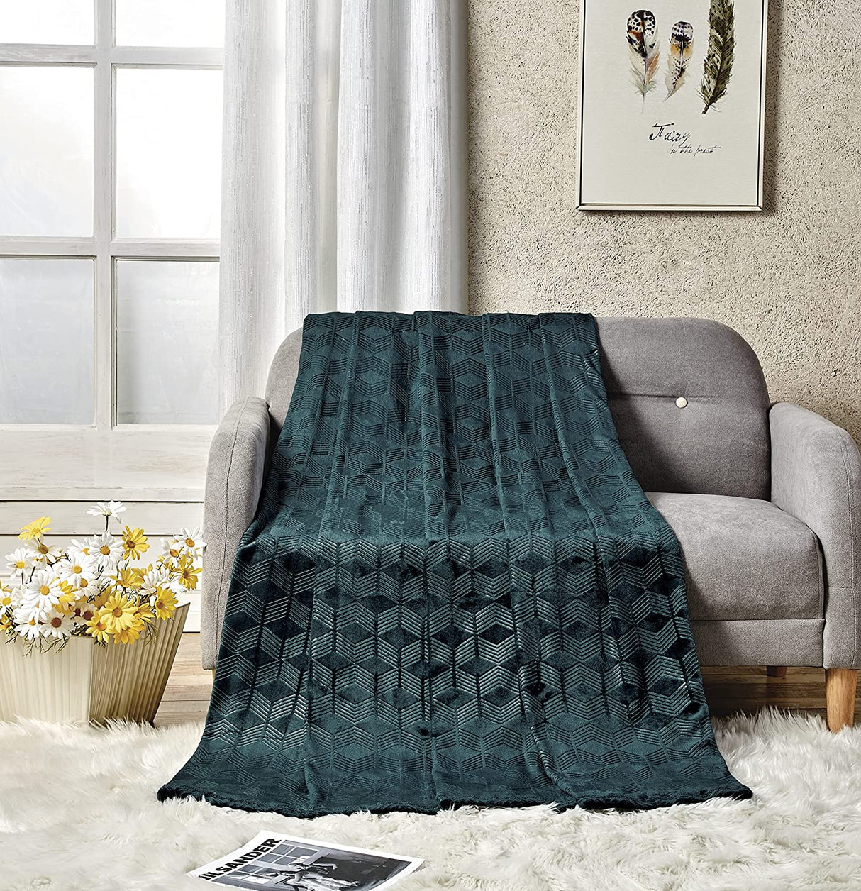 Ultra plush by decor&more chevron arrow jacquard microplush blanket