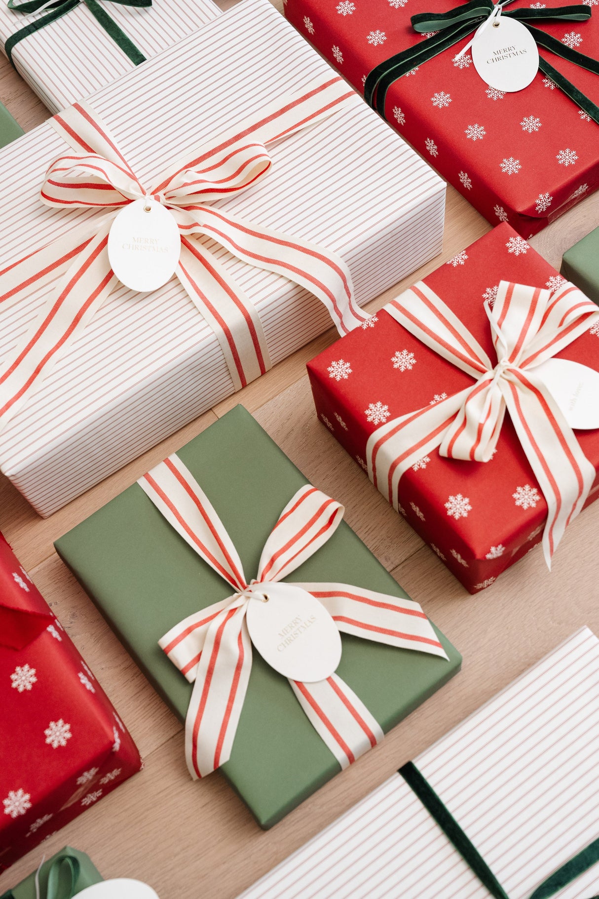 Snowflake Wrapping Kit with 3 Rolls Paper, 3 Ribbons & 25 Tags