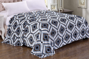 Decor&More Home Essentials Jessica Printed Microplush Blanket