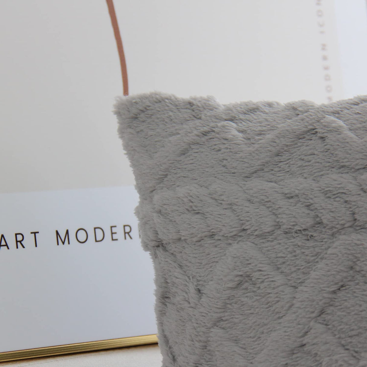 Throw pillow SUPER SOFT 3D FLORAL PATTERN Fur  Pack of 1 throw pillow WITH 450g insert 18"x18"