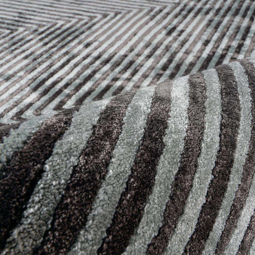 Quartz Patterned Sheen Gray/Green Viscose Rug