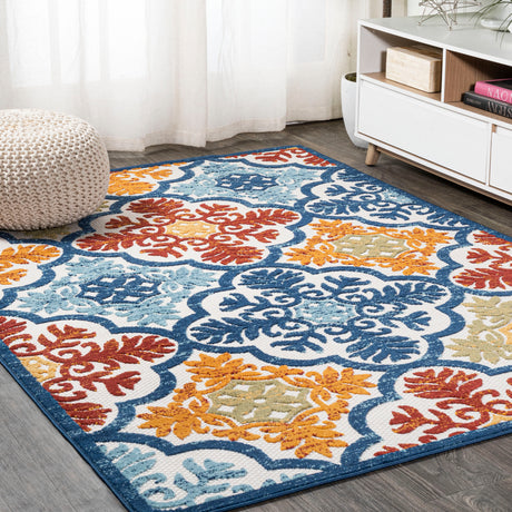 Cassis Ornate Ogee Trellis High-Low Indoor/Outdoor Area Rug