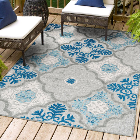 Cassis Ornate Ogee Trellis High-Low Indoor/Outdoor Area Rug