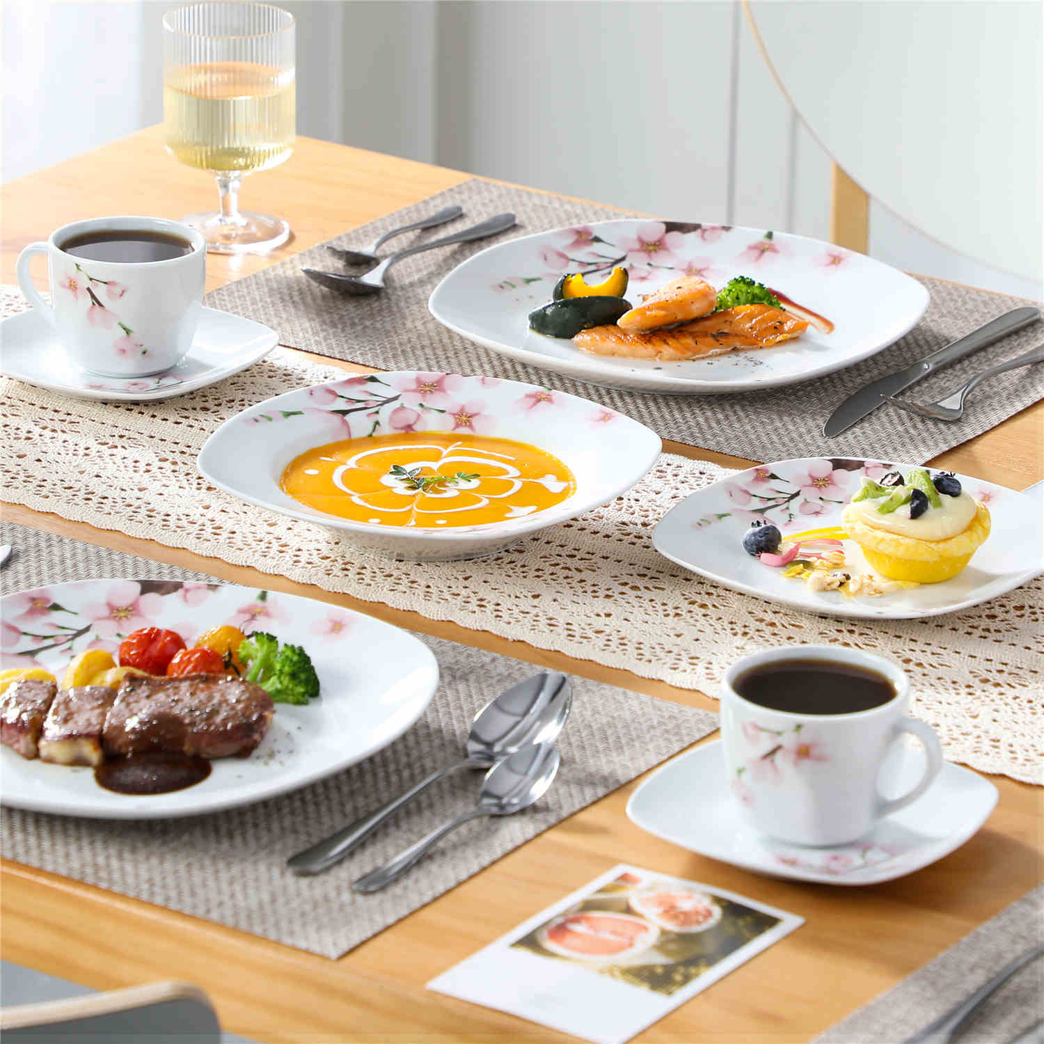 Annie 30 Piece Dinnerware Set – Tuesday Morning