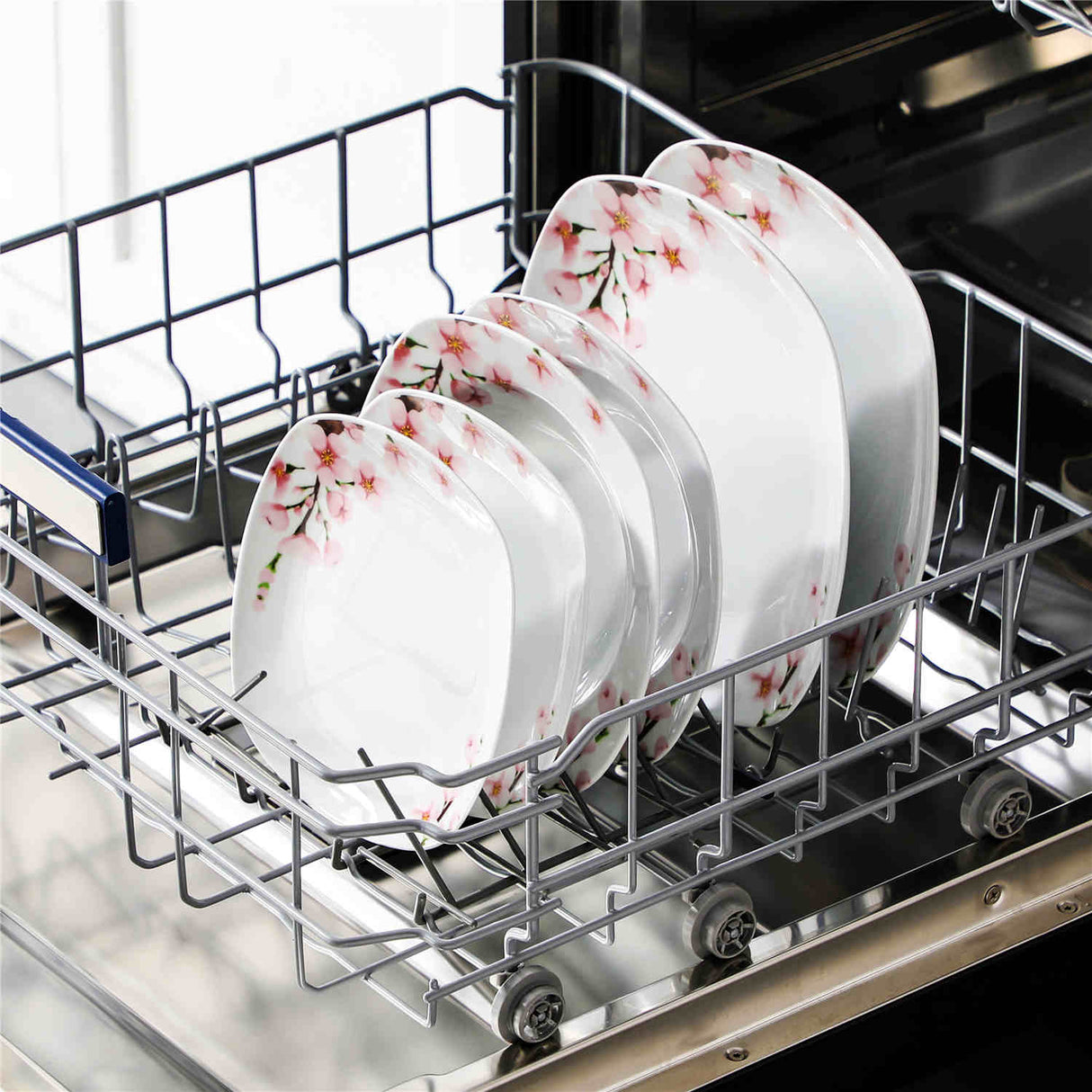 Annie 18 Piece Dinnerware Set